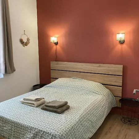 La Des Platanes Perpignan